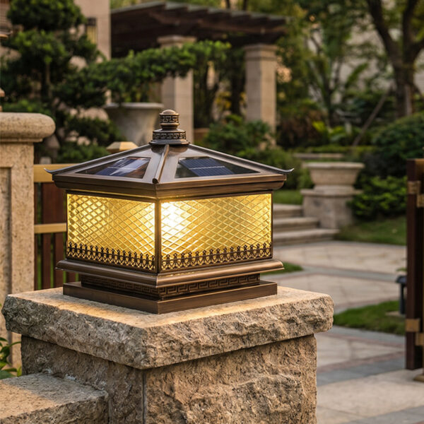 All-Copper Upturned-Eave Solar Post Top luminária para Villa Gate e Garden