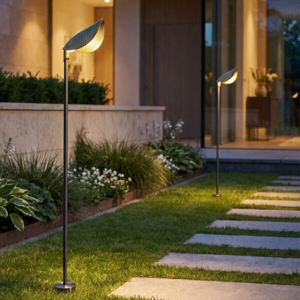 24V Low-Voltage Copper Solar luminária de gramado para Courtyard e Villa