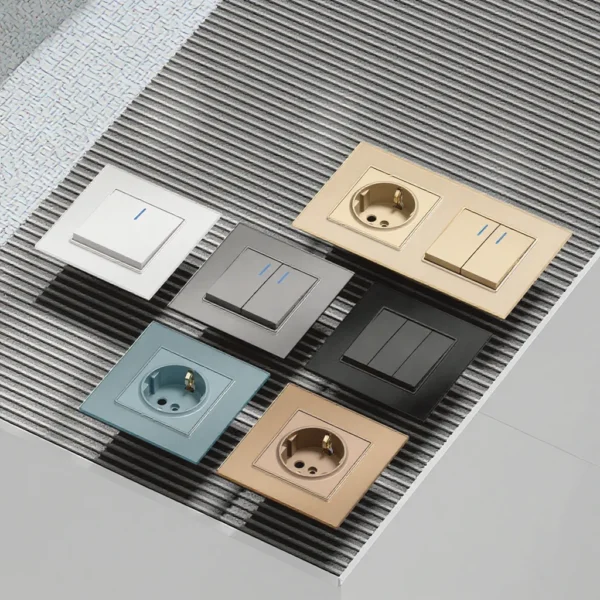 High Quality preto Gold White Gray à prova d'água Touch Panel 4-Way Electrical Sockets e Switches com Ghana Glass Wall Design