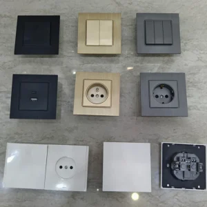 Newest Electrical Item Eu Standard French German tomada com fábrica Directly Price Wall luminária Switch para casa hotel