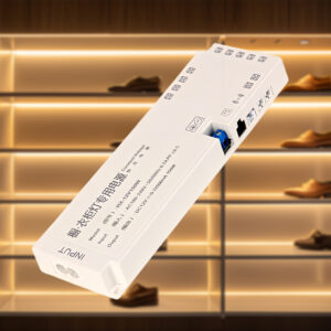 12W/36W/60W/100W EU/US Plug 12V Power Adapter AC/DC Converter para LED Cabinet luminária Transformer