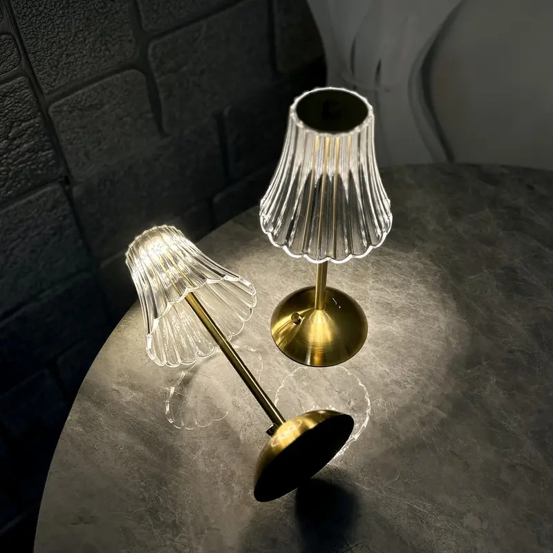 Mushroom lâmpada Fashion LED Spike abajur com recarregável Design para área externa interno restaurante Decoration abajur